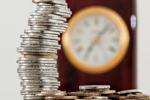 Как делать деньги на знаниях других людей?